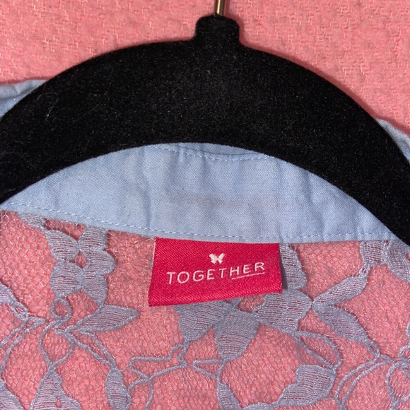 🧚🏻‍♂️2 for 22$🧚🏻‍♂️blue lace button-down shirt - Picture 6 of 7